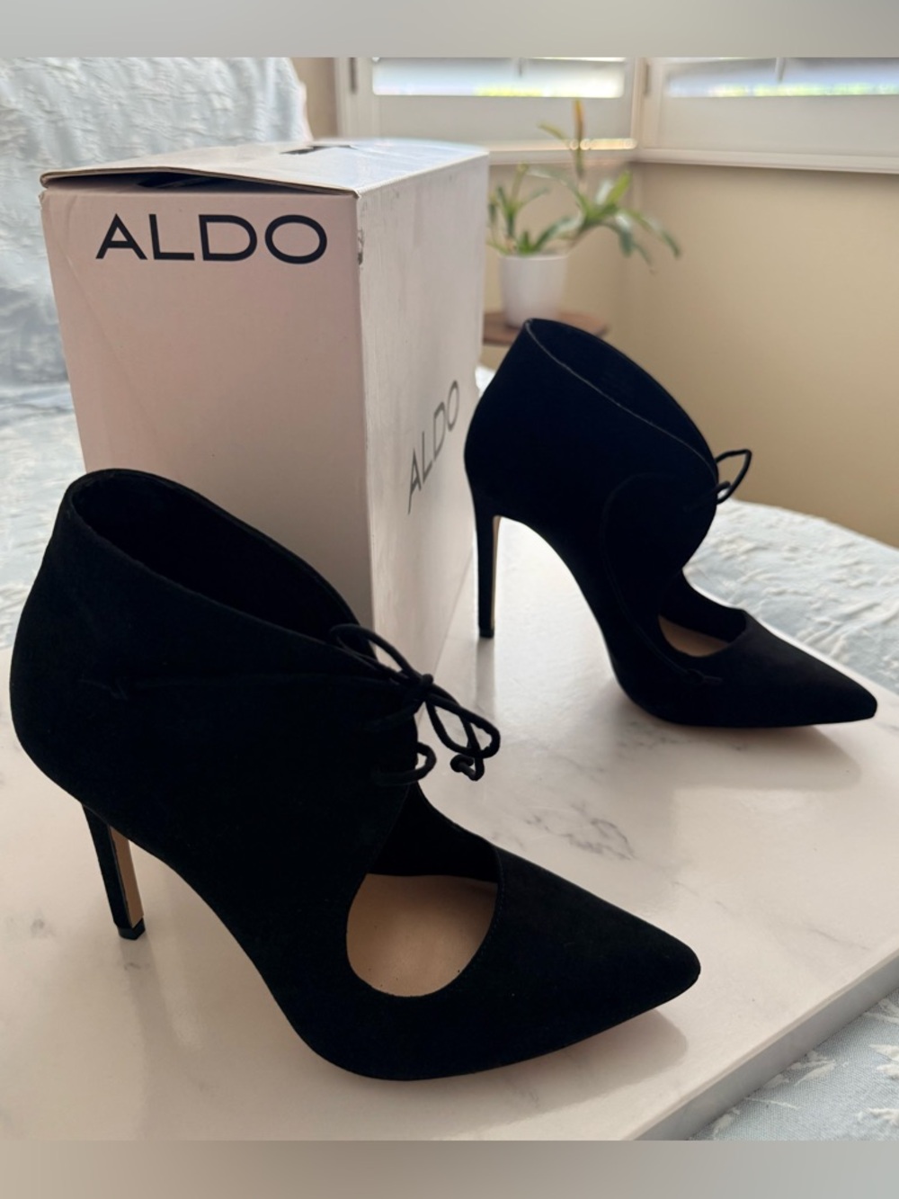NWT ALDO Black Suede Pointed Lace-Up Stiletto Heels